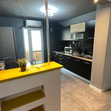 Abarbici Apartments Бухарест Экстерьер фото